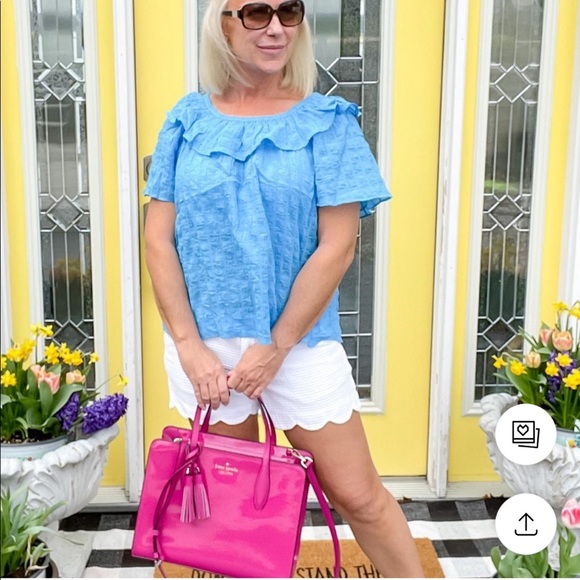 Ann Taylor Tops - NWT Ann Taylor Ruffle Neck Blouse - Petite Small